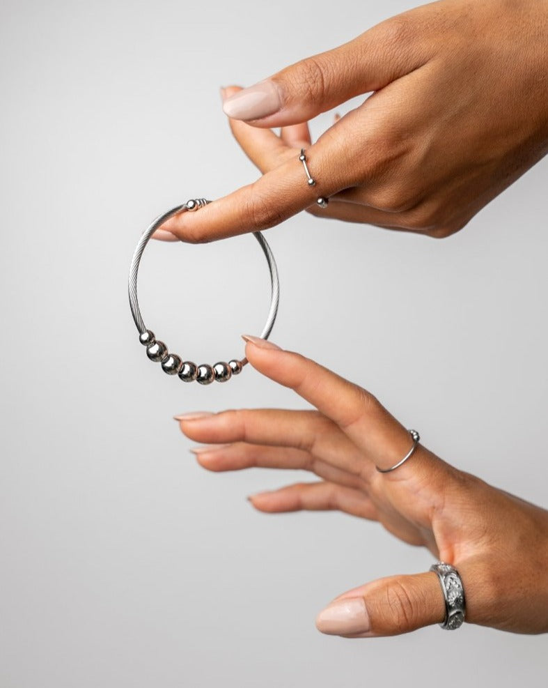 Bracelete Anti-stress Ajustável Esferas - Prata