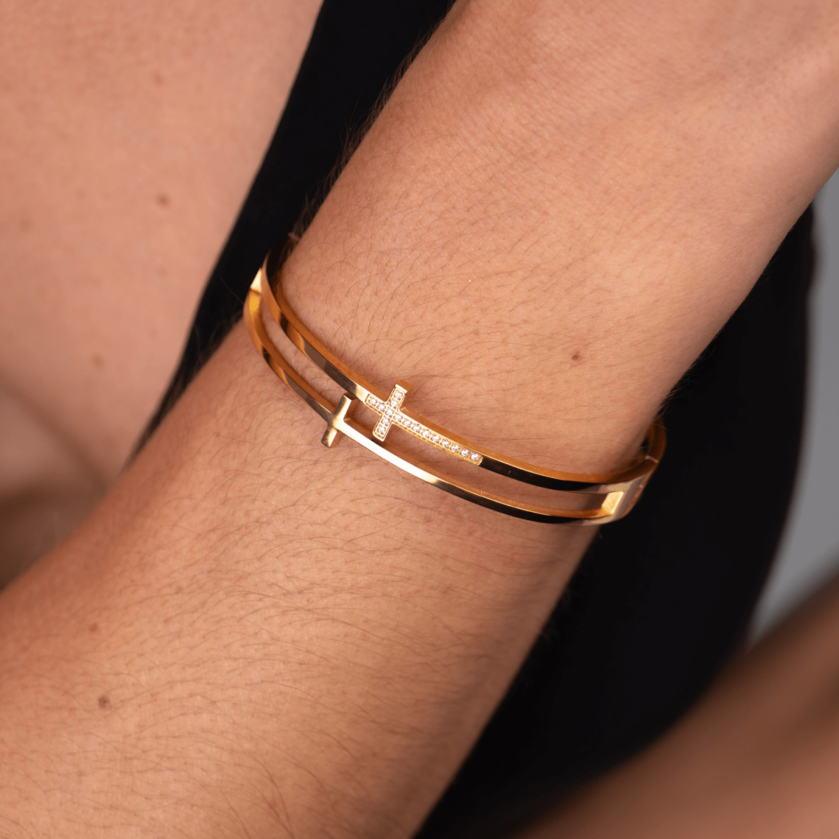 Conjunto Cruz Banhado em Ouro 18K